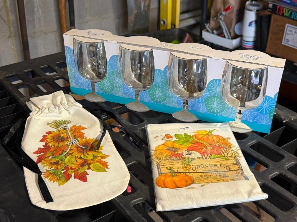Acrylic Stemmed Drinkware Set of Four, Autumn Themed Flour Sack 30in  Kitchen Towel Set and Wine / Liquor Bottle Bag, New