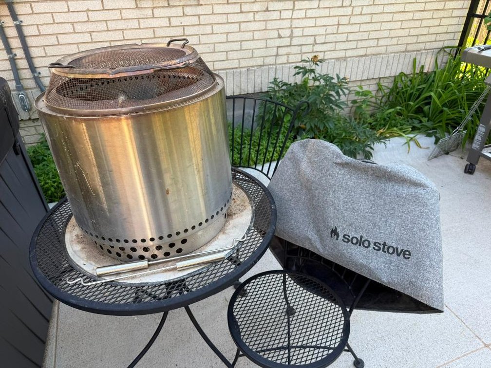 Solo Stove Fire Pit, Bonfire Model, MSRP: $329.00 w/ Extras, Base, Pad, Screened Top Lid, Cover & Tools