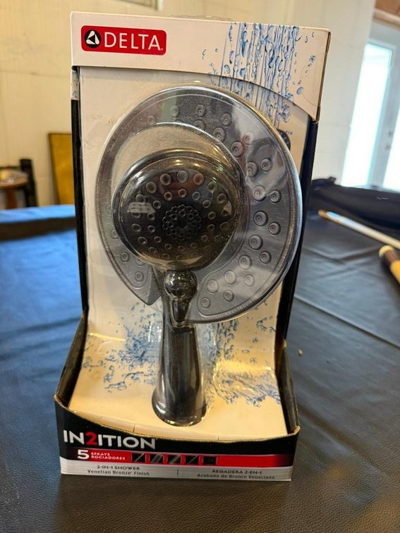 New Delta In2ition Shower Head, NIB, 2-in-1 Shower, 5 Spray Rociadores, Venetian Bronze Finish