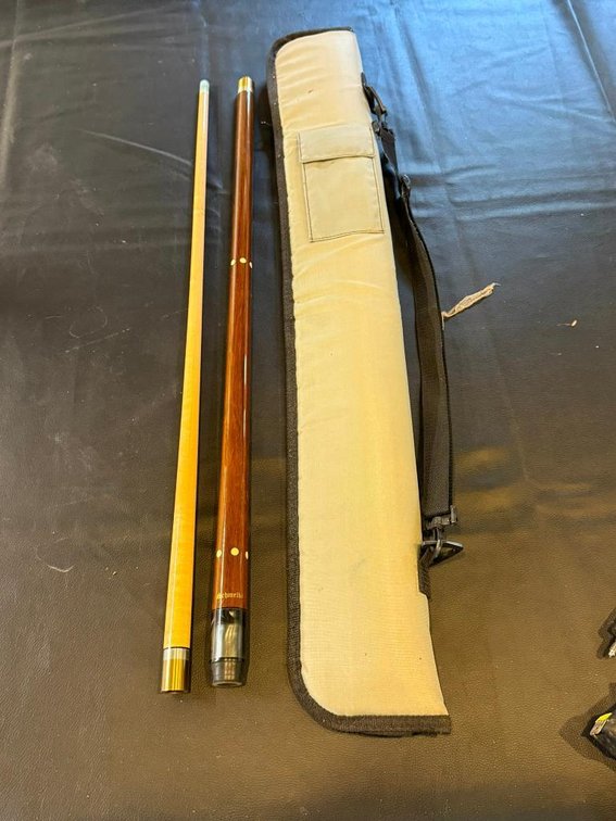 Schmelke 2-Piece Professional Pool Cue, Billiards Cue w/ Case, 58in