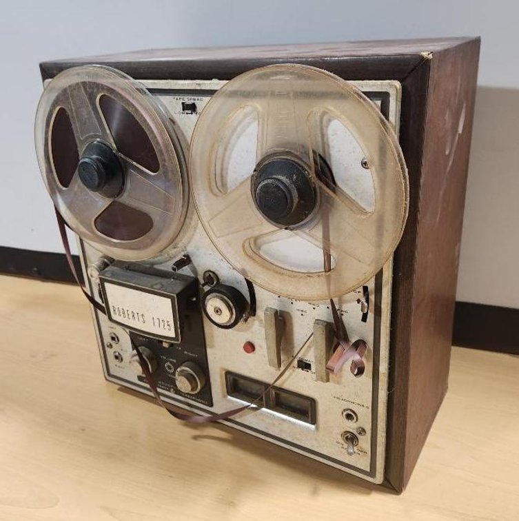 Roberts 1725W Four Track Monophonic/Stereophonic Tape Recorder, Japan