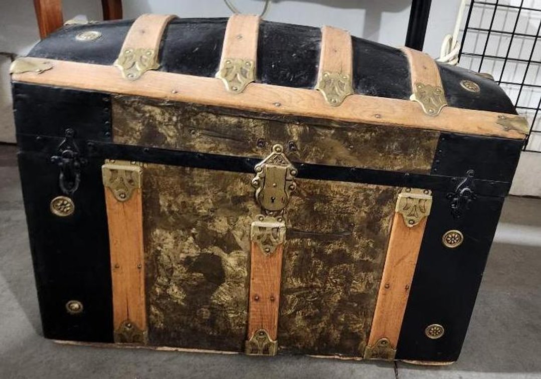 Vintage Steamer Trunk