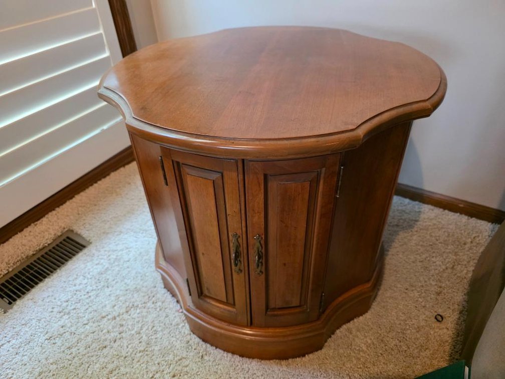 1960s Thomasville Vintage Drum End Table