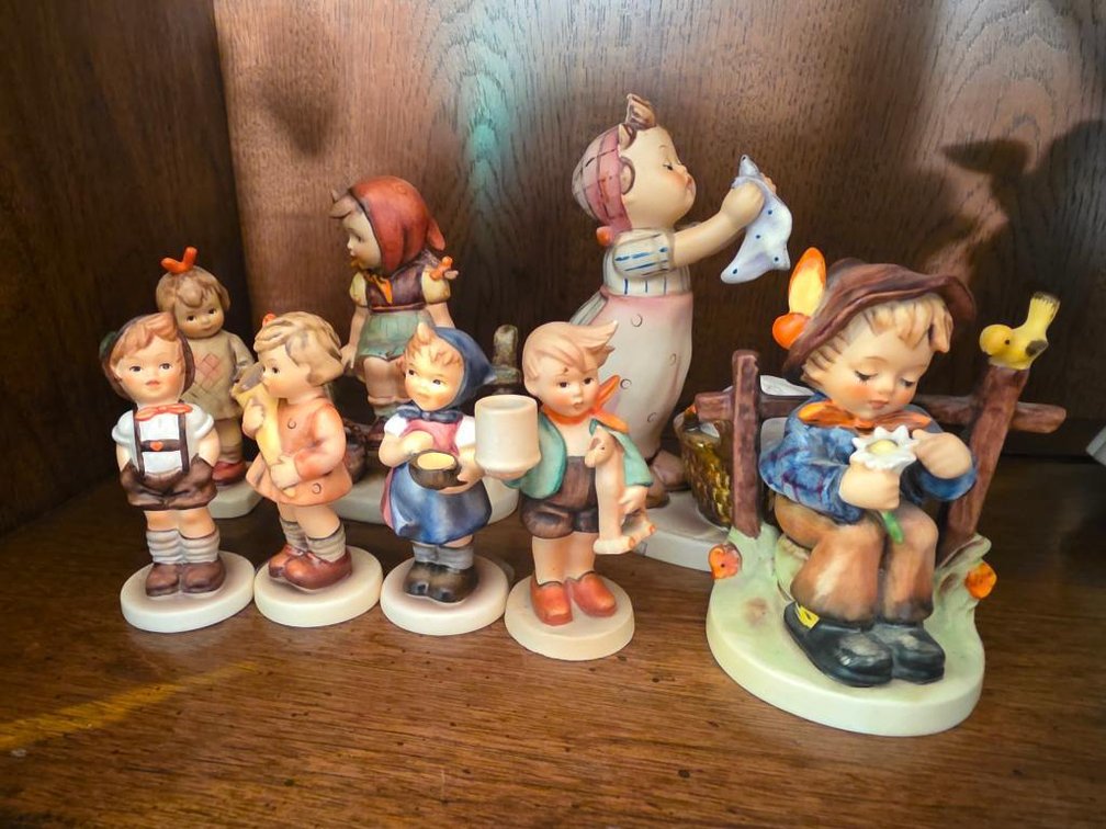 Lot of 8 M.I. Hummel Club & Goebel Porcelain Figurines