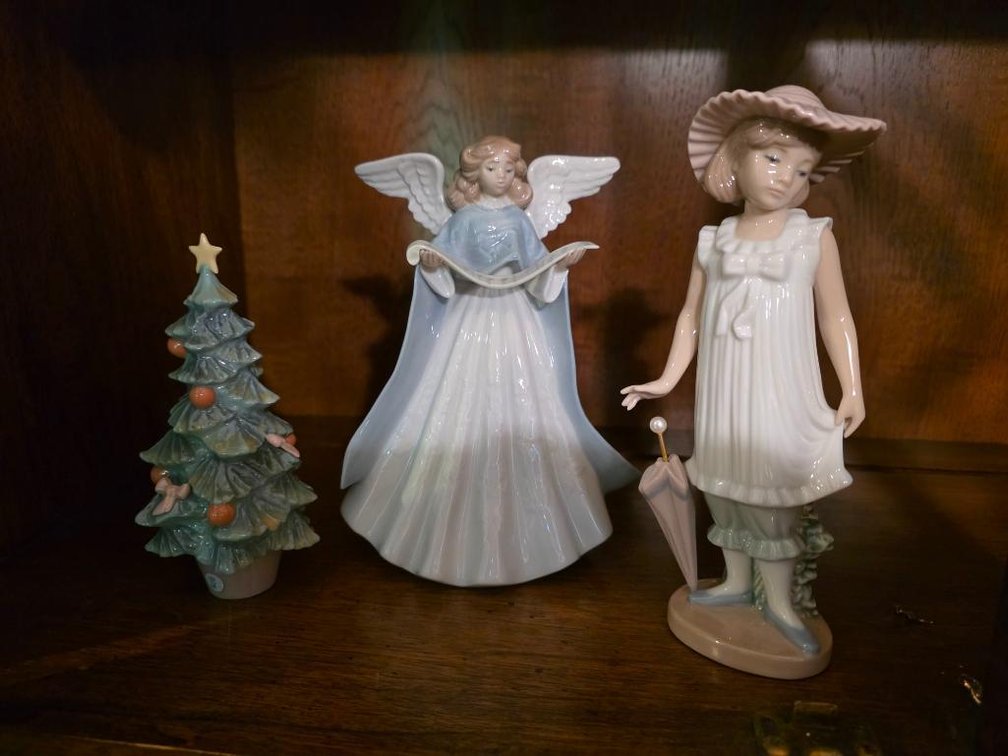 Lot of 3 Lladro Made in Spain Porcelain Figurines