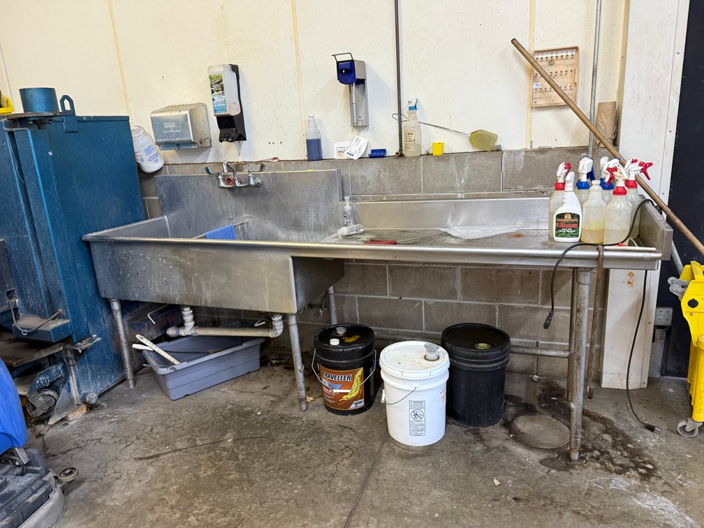 Two-Compartment Sink, 13in D, 108in L, 36in H, 13in D