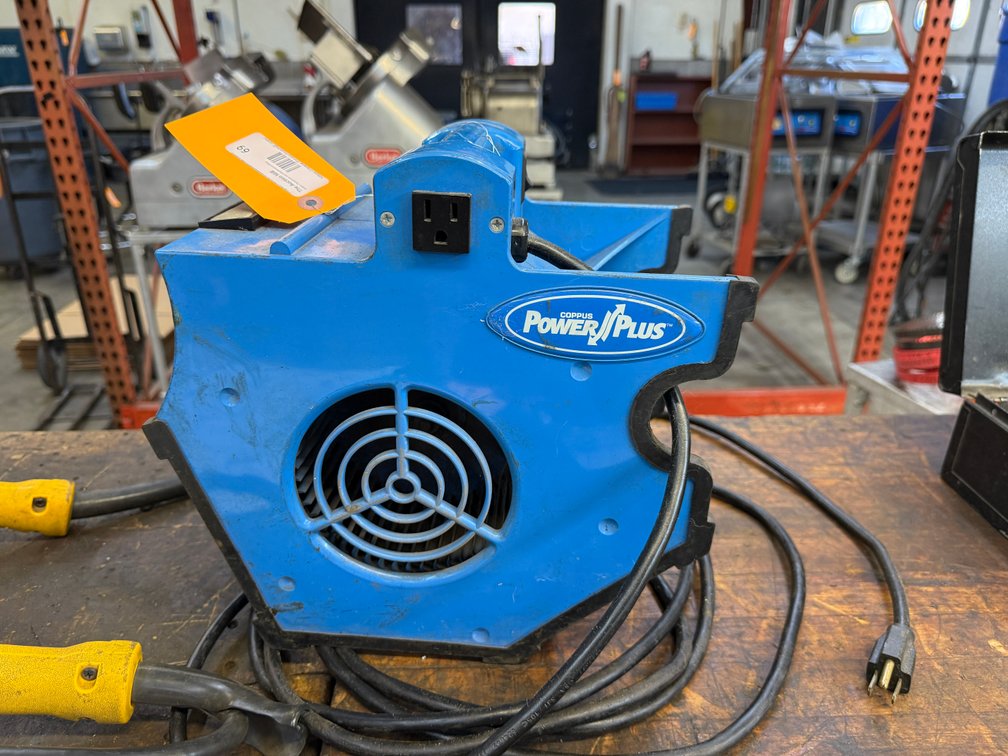 Coppus Power Plus Model BB 1000 Portable Ventilator
