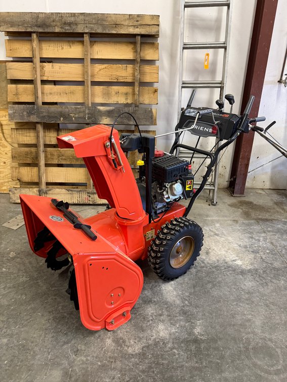 Ariens Deluxe 28 Gas, 2-Stage Snow Blower, VG Condition, 12.5HP, 28in Width Path, Headlight
