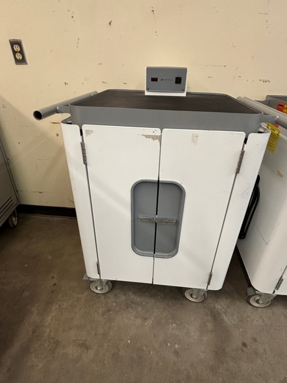 Bretford Laptop / Tablet Charging Cart