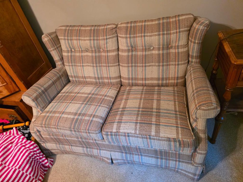 Ethan Allen Traditional Classics Tan Plaid Sofa