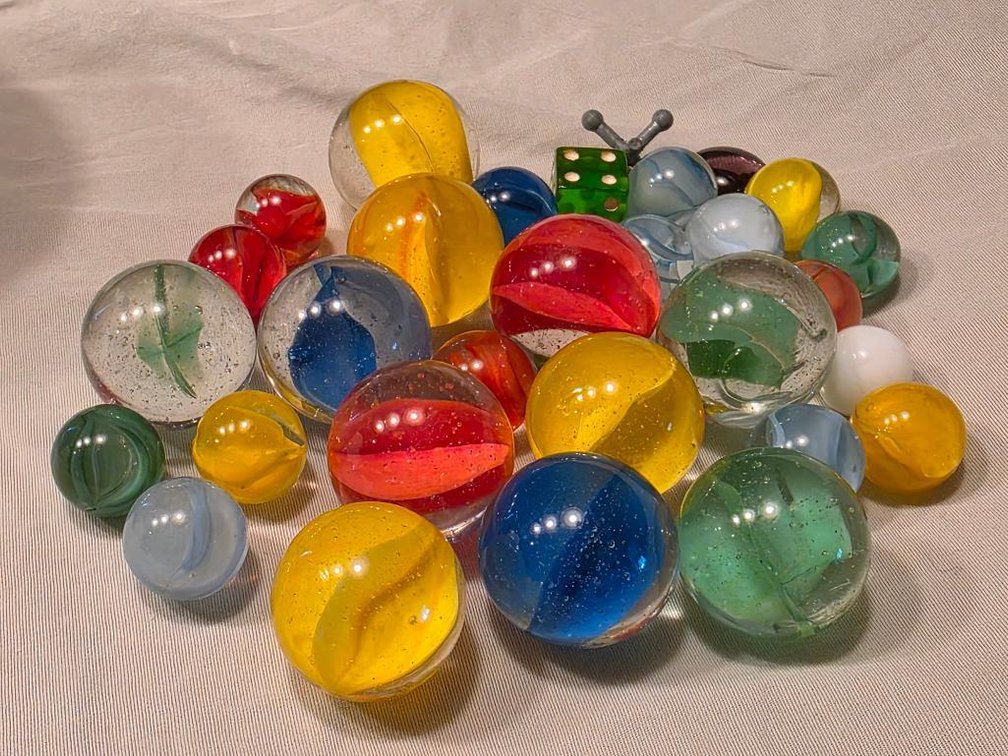 Big & Small Marbles 