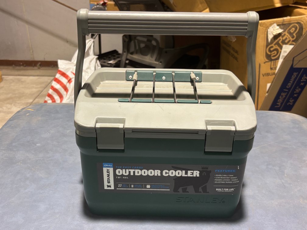 Stanley Outdoor Cooler, 7 Quart, 27hrs Cold, Holds 9 Cans