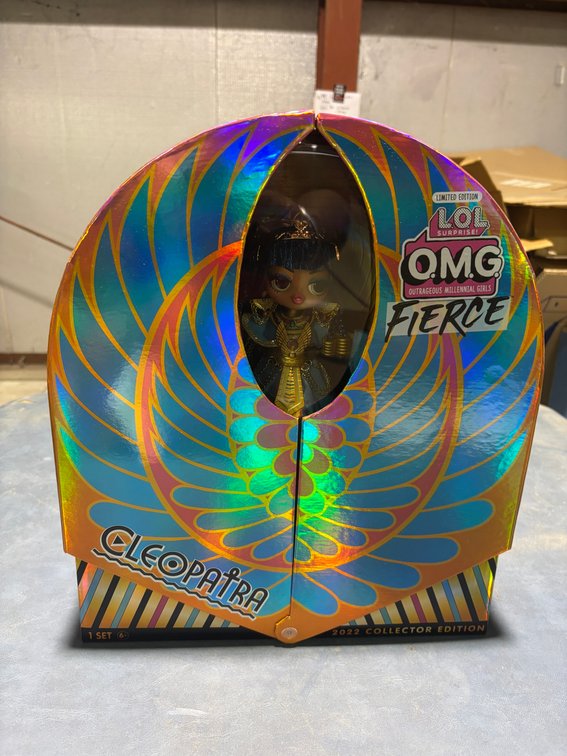 LOL Surprise! O.M.G. Outrageous Millennial Girls Fierce Cleopatra c. 2022 Collector Edition, 1 Set