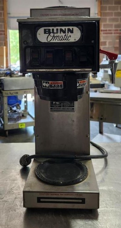 BUNN Bunn-O-Matic 3-Burner Commercial Coffee Brewer