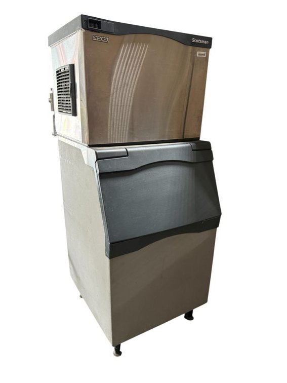 Scotsman C0530MA-1B - 525lb Prodigy Elite Full Cube Ice Machine w/ Bin, 536lb Storage, Air Cooled, 115v