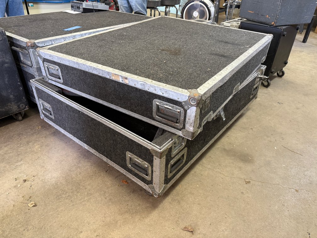 KEAL HES-02 Large Equipment / Road Flight Case, 55in x 43in x 25in