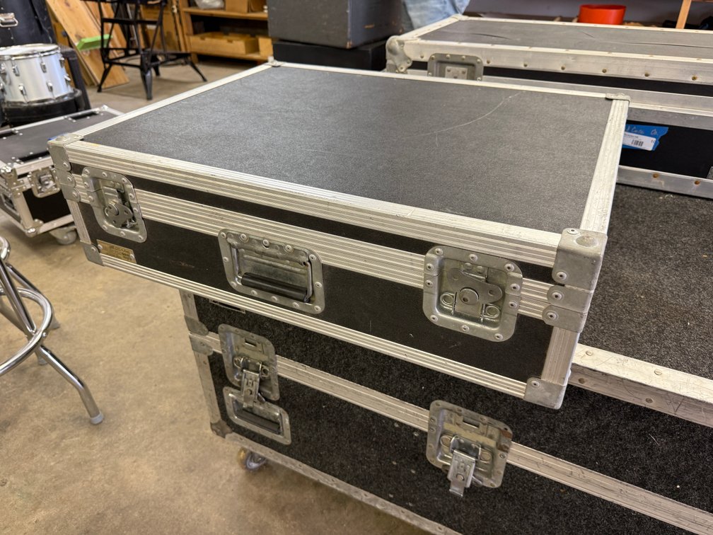 Caisse Designs (Canada) Utility Road Case, 8-1/4in x 29-1/4in x 23in, Clamp-On Lid, No Casters, HD
