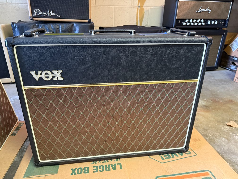 VOX AC-30CC2X 2x12 Guitar Combo Amplifier, Early Version, Works, w/ Manual & Cover, Black, Good Cond. SN: X2AC001013