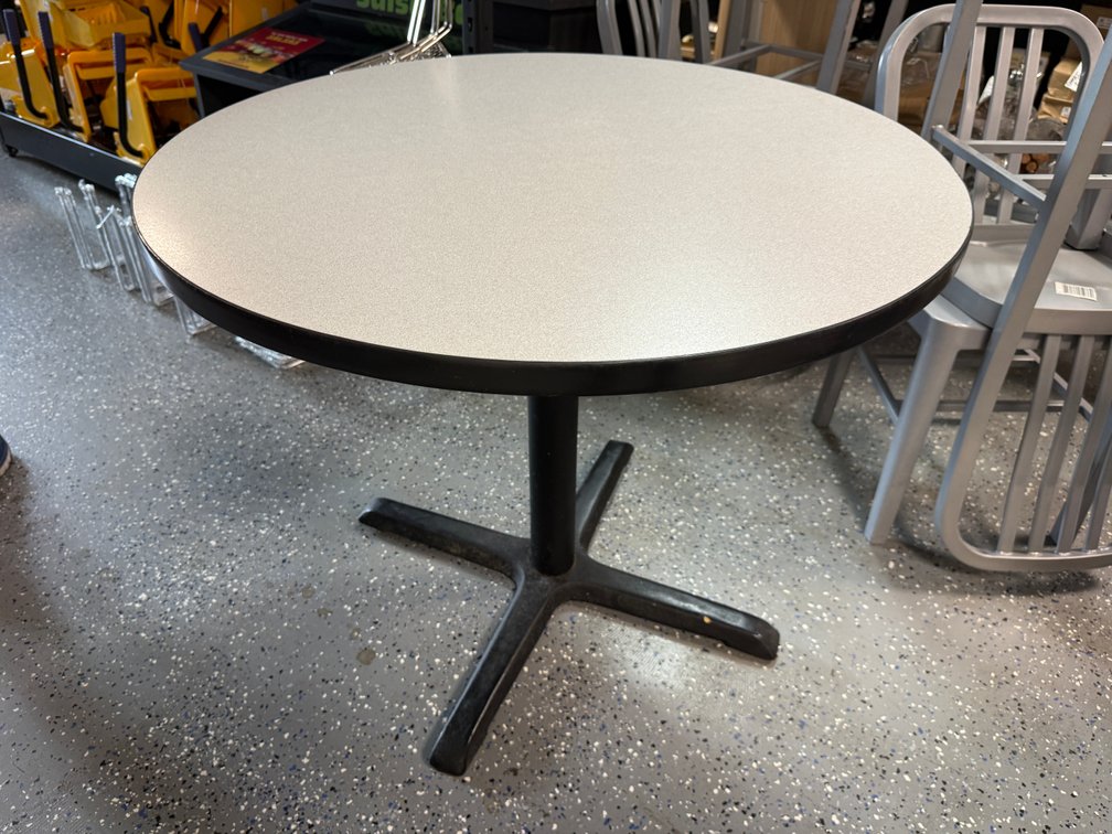 Round Restaurant Table w/ Single Pedestal Base, 36in Dia.