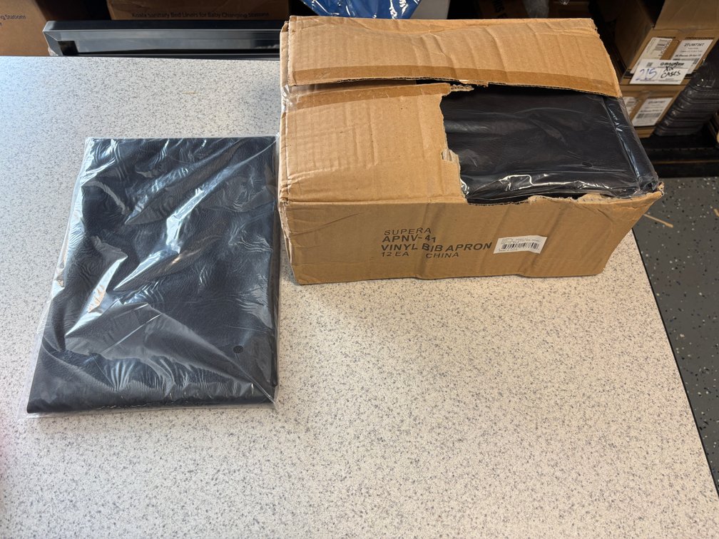 New Case of 12, Supera APNV-41 Vinyl Bib Aprons       
