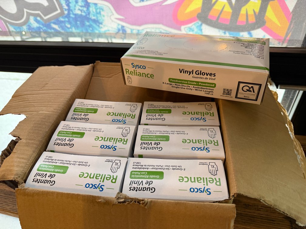 Lot of 7 New Boxes of Vinyl Gloves, 100/Box, Sold 7 x's Qty