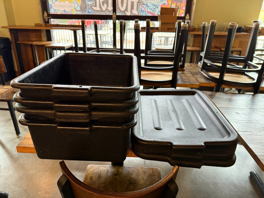 Lot of 4 Bus Tubs w/ Lids