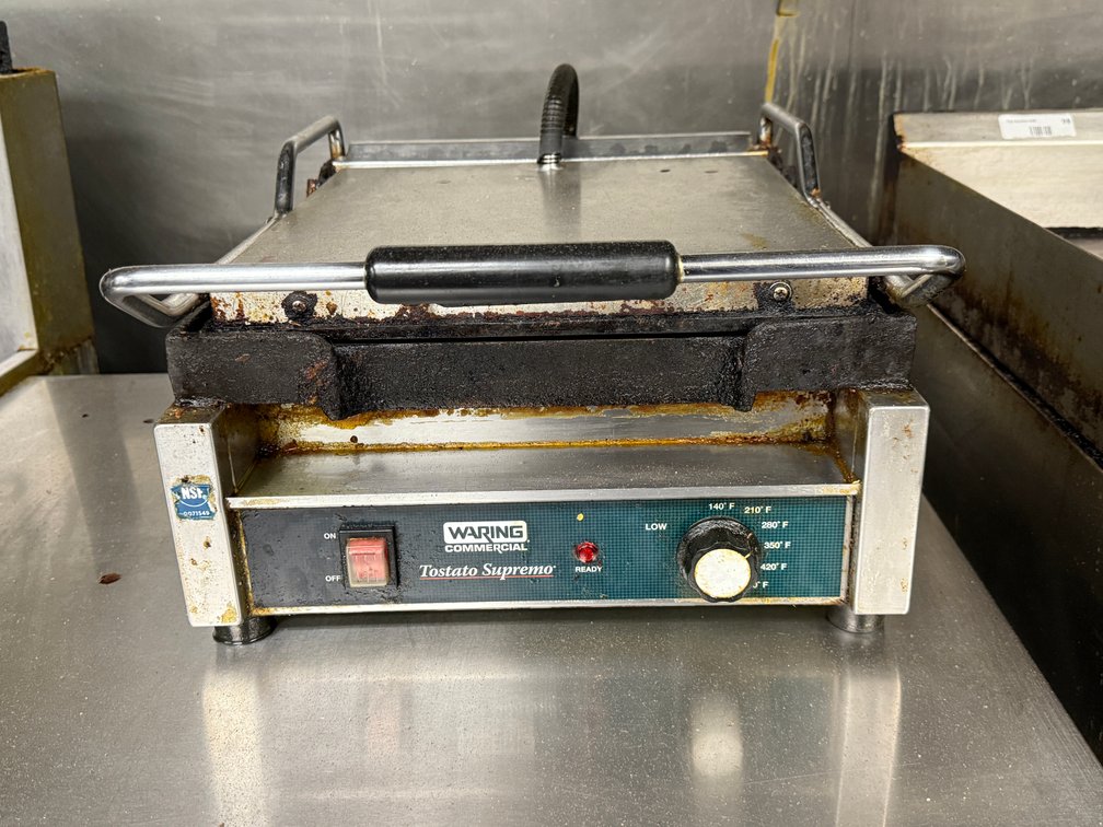 Waring Commercial WFG275 Flat Toasting Grill