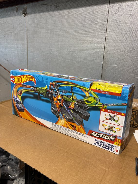 Hot Wheels Action Colossal Crash 5 ft Track Set