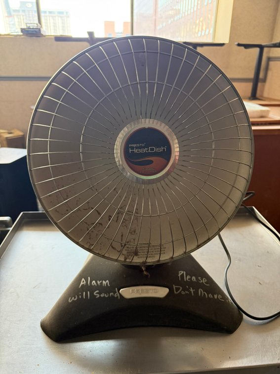 Presto HeatDish Parabolic Electric Heater 