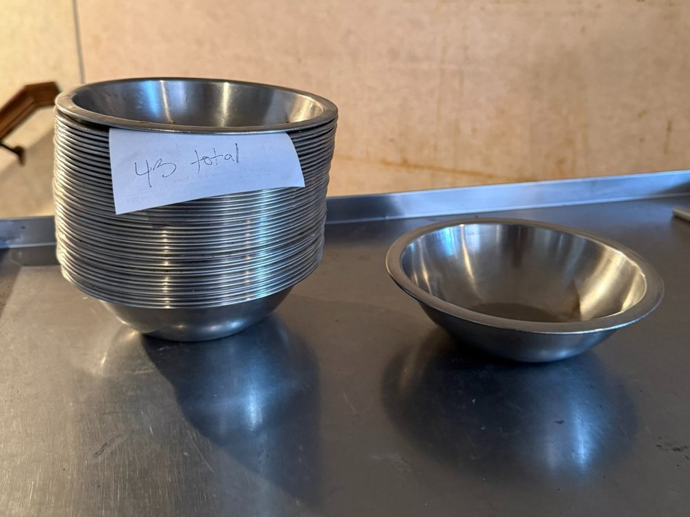 (43) Stainless Steel Small Mixing Bowls