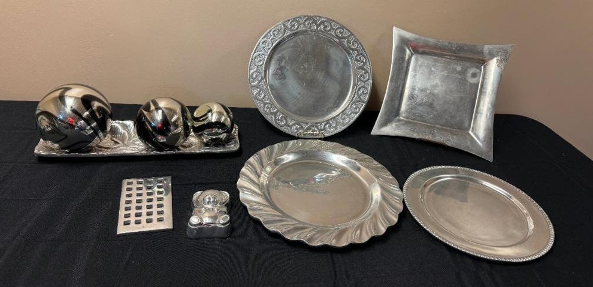 Group of Pewter Plates, Collectibles, Trays