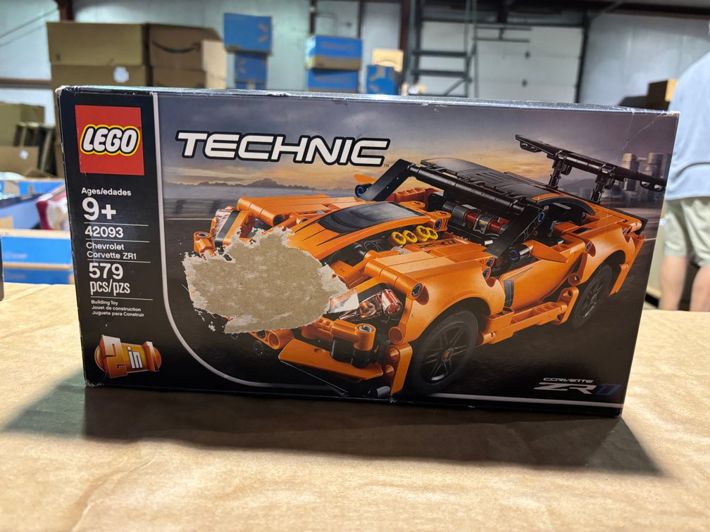 LEGO Technic Chevrolet Corvette ZR1 579 Pcs Model 42093