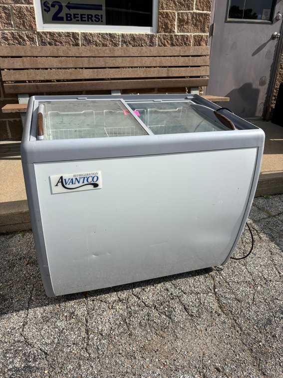 Avantco Ice Cream Freezer Model 360DFF9HCL