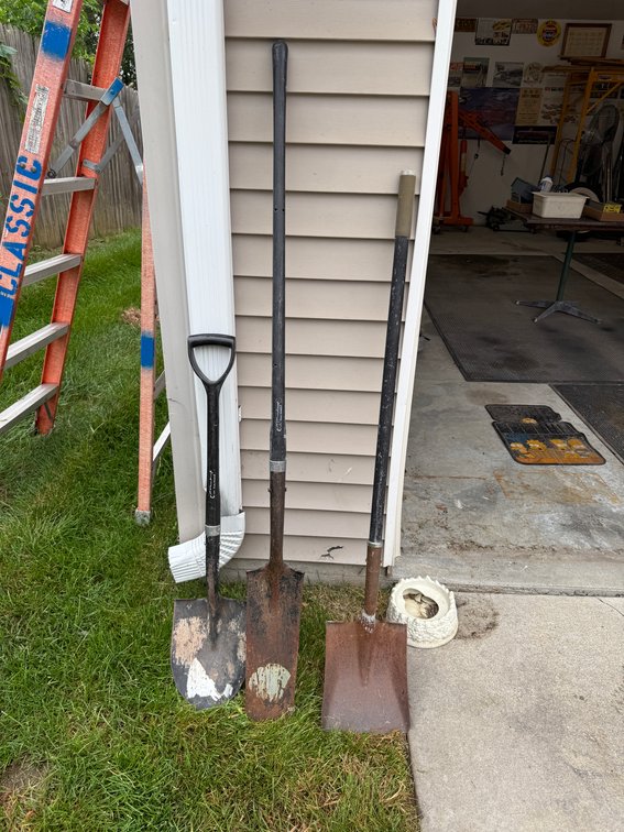 Lot of 3, Shovels and Spade