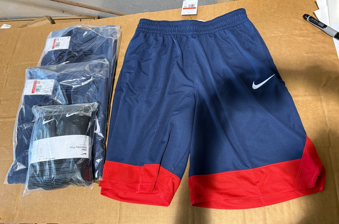 Lot of 4 Nike Men's Shorts Size L & 6-pack Socks