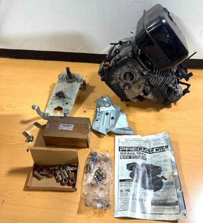 Predator 224cc OHV Horizontal Shaft Gas Engine w/ Manual