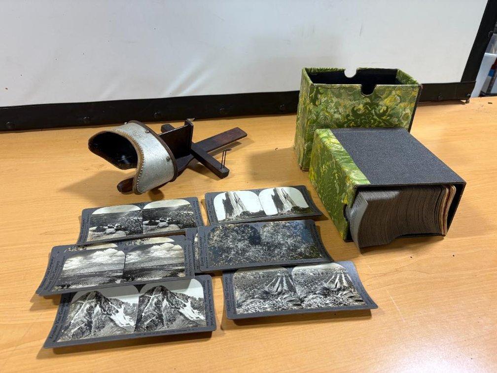 Antique Monarch Stereoscope w/ Box of Amazing Keystone Stereoscope Photo Cards