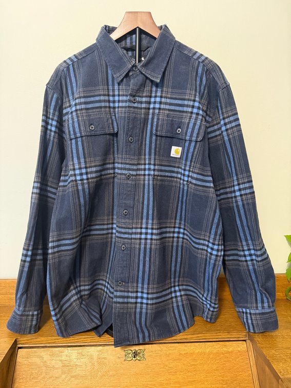 Carhartt Size Large, Loose Fit Long Sleeve Flannel Button Down Shirt, Model TW4451-M