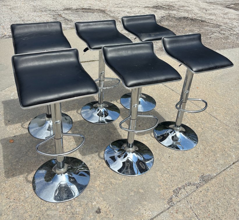 (6) Bar Height Padded Seat Swivel Stools