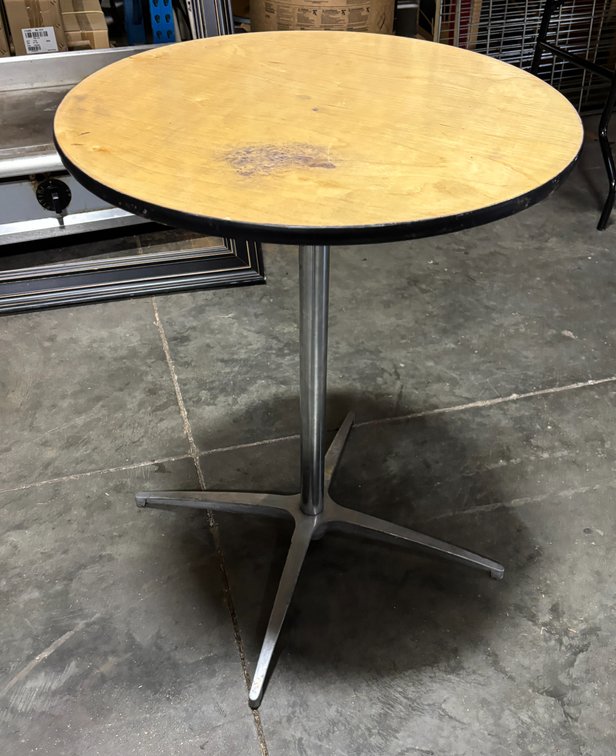 24" Round Table 30 1/2" Tall