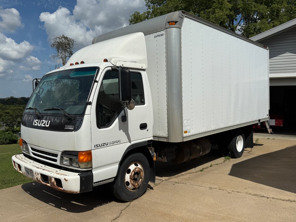 2001 Isuzu Box Truck, NPR, Diesel, 92,611 Orig. Miles, 16ft Cargo Box, Ramp, 4.8L, Automatic, JALB4B14417004165