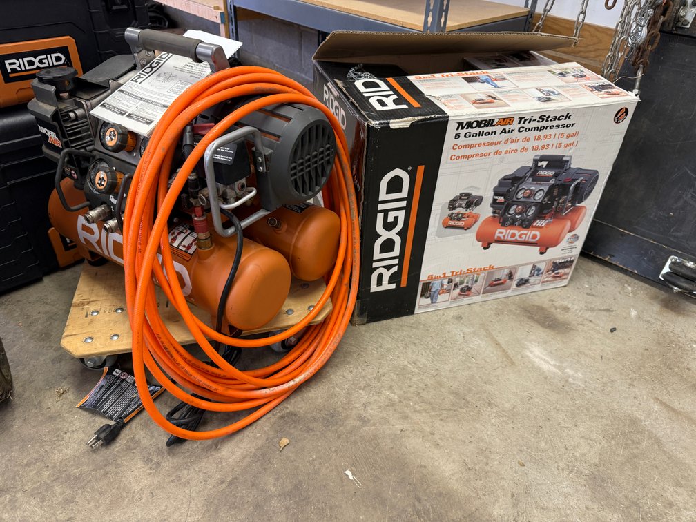 Ridgid 5-Gallon, MobilAir Tri-Stack 5-Gallon Air Compressor, w/ Hose, Dolly & Orig. Box