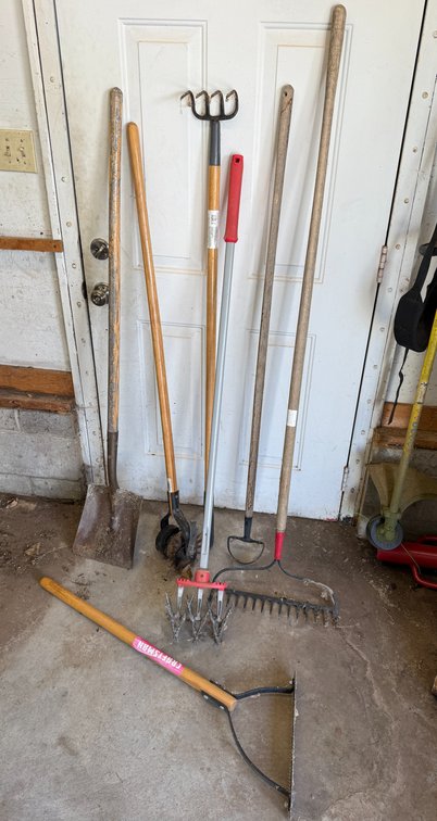 Garden Tools, Brush Cutter, Steel Rake, Garden Weasel, Edger, Shovel, Small Steel Rake