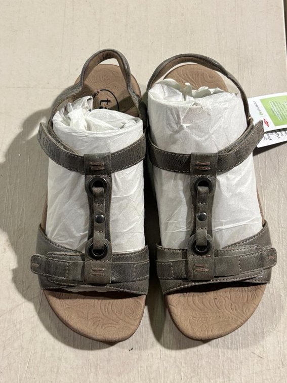 Taos US Size 6 Sandals w/ Cool Recovery Foam