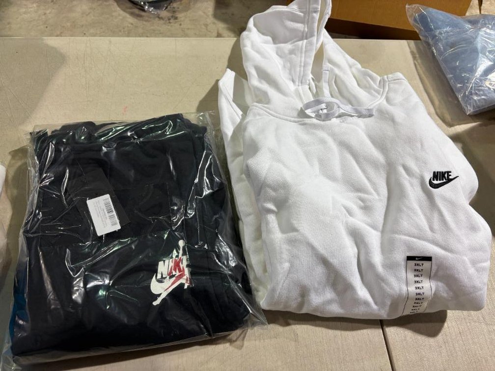 Nike Clothing; Size XXXL 3XL White Nike Hoodie, Jordan Jumpman Fleece Pants Men's, Black, XXL 2XL