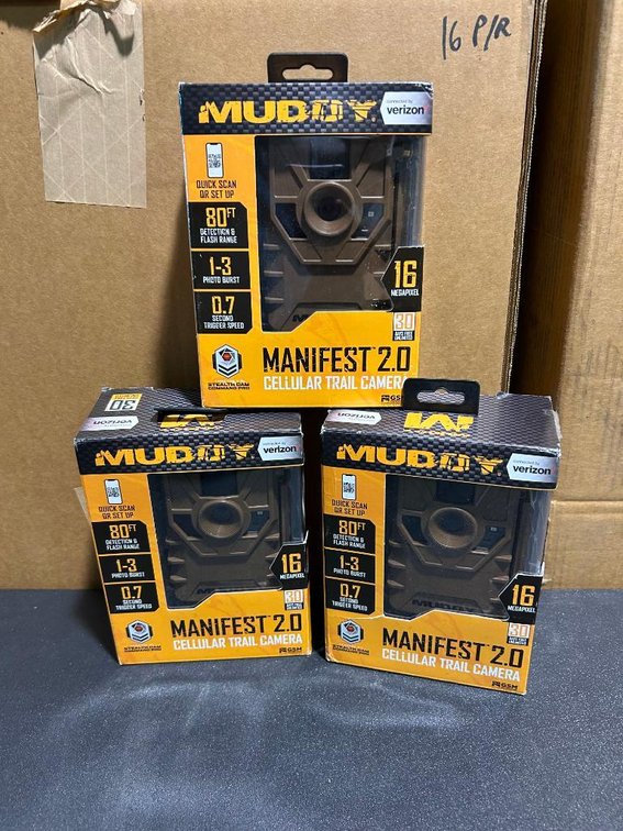 (3) Muddy Manifest 2.0 Cellular Trail Cameras