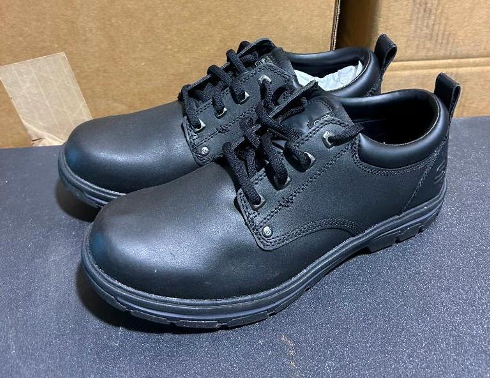 Sketchers RelaxedFit Memory Foam Men's Shoes Size 12 