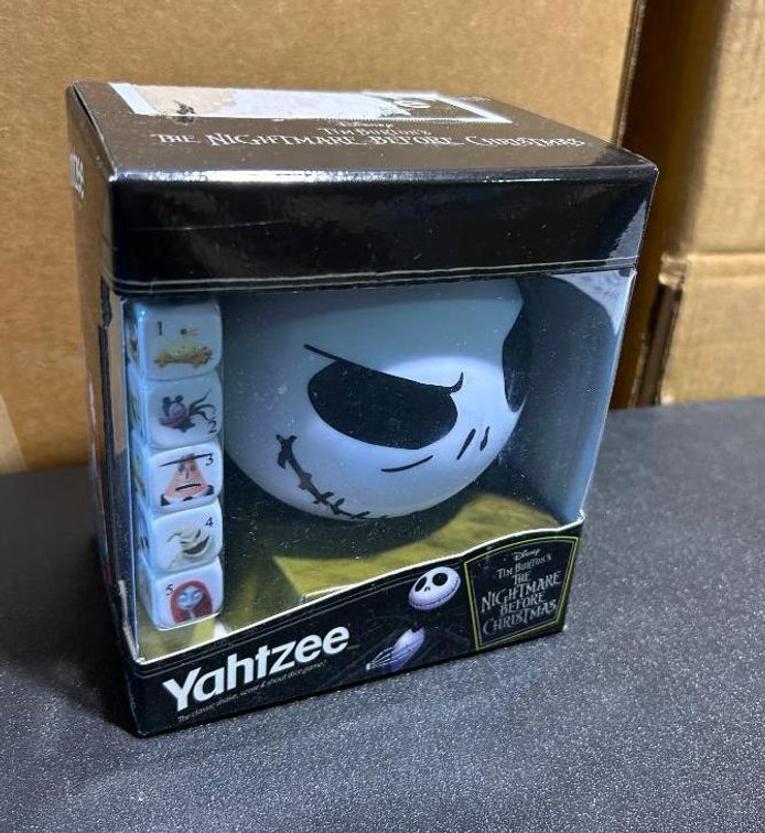 Yahtzee Disney Tim Barton's The Nightmare Before Christmas Edition