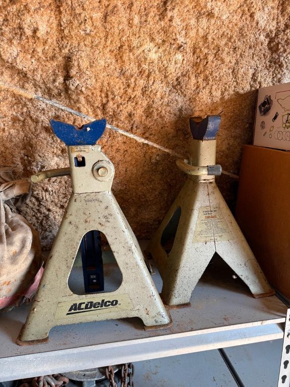 Pair, 6-Ton Jack Stands