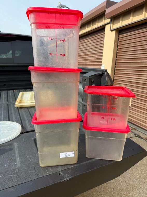 Cambro Food Containers w/ Lids, Lot of 5, (3) 8-Qt, (2) 6-Qt